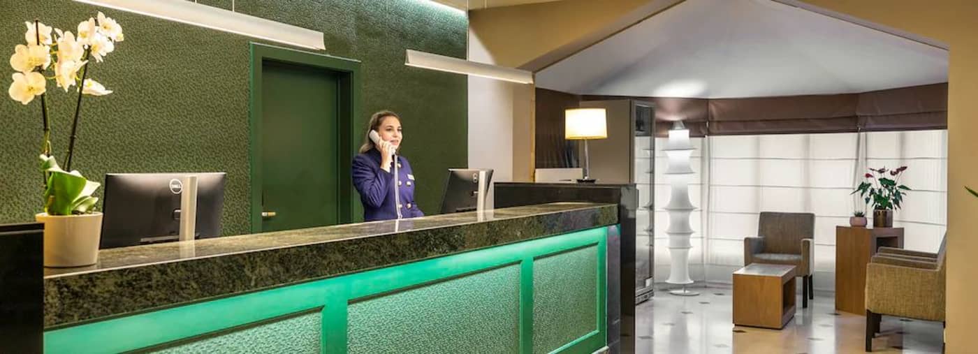 NH-Brussels-Carrefour-De-l-Europe-Lobby-15