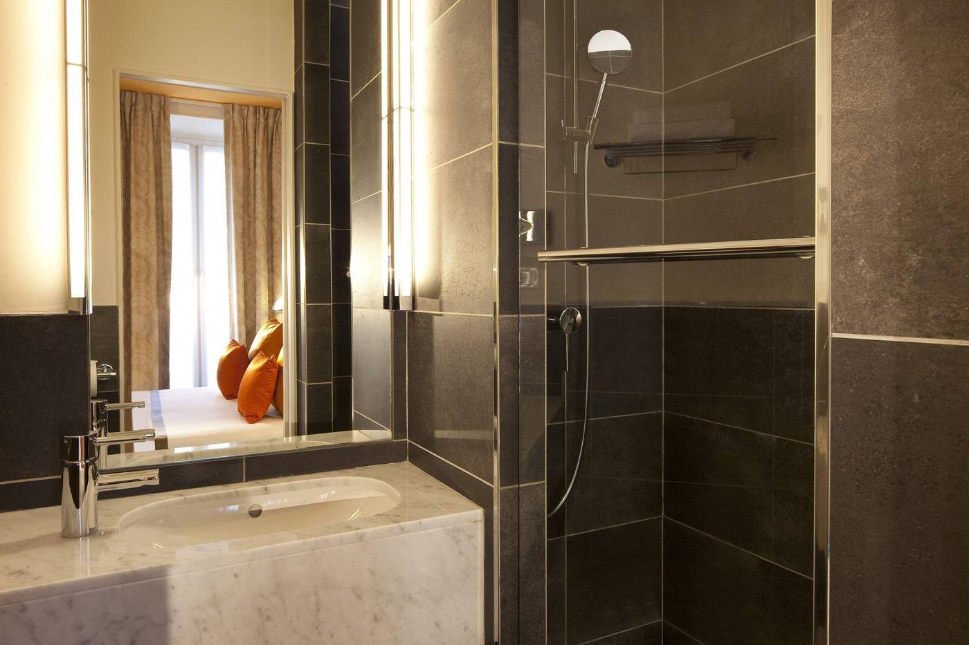 Hotel-Marais-Bastille-General-view-29