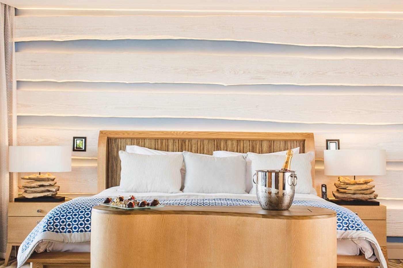 The-Royal-Yacht-General-view-10