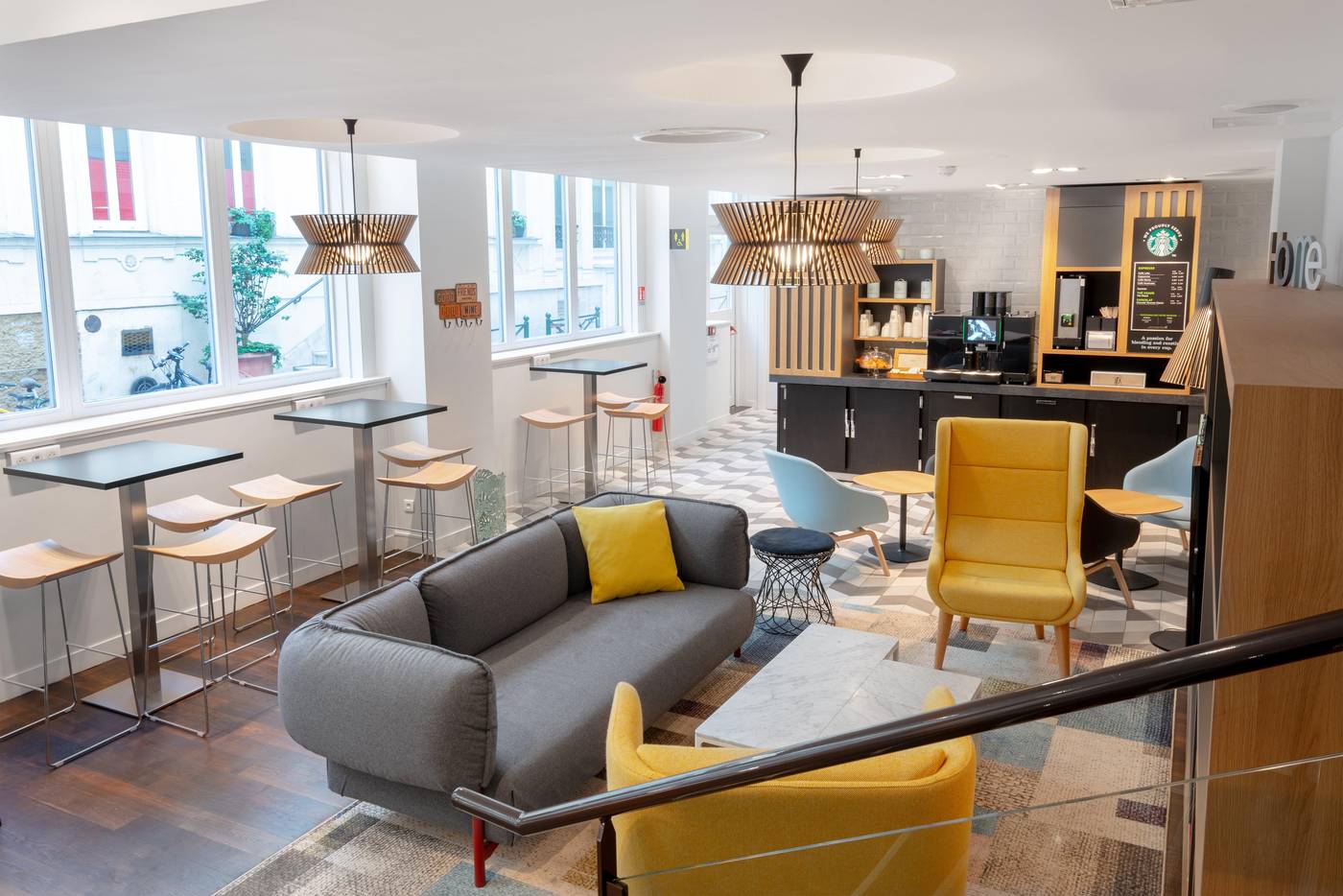 Holiday-Inn-Paris-Opera---Grands-Boulevards-Lobby-13