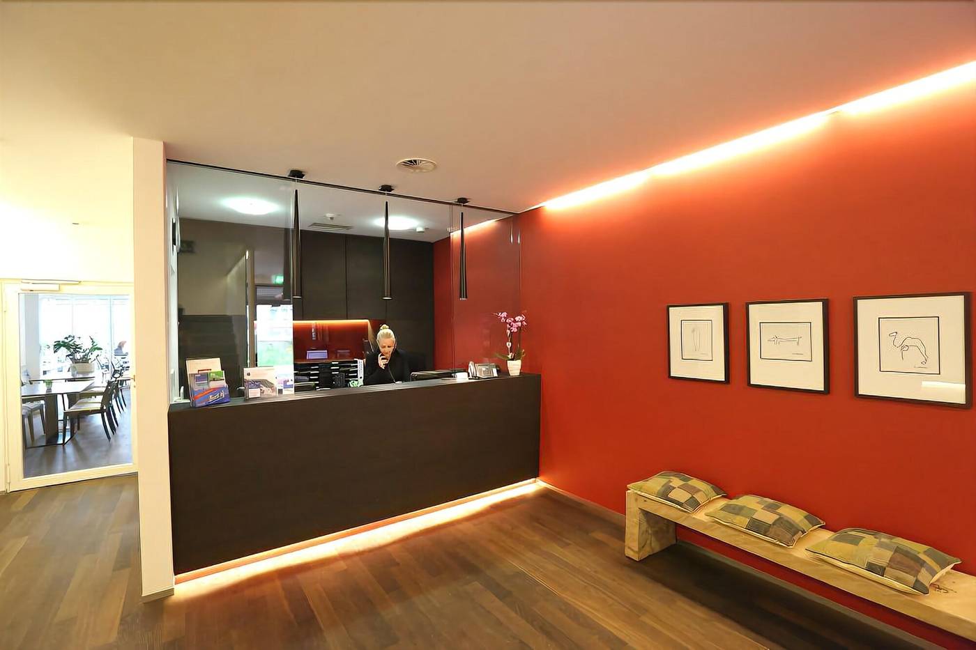 Businesshotel Lux-Switzerland-Emmen-Lobby-6