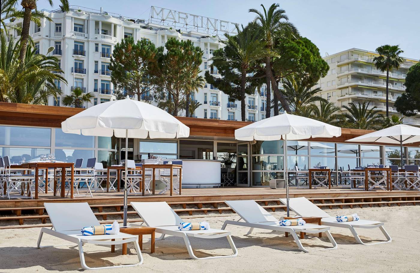 Hotel-Martinez-Cannes-Beach-4