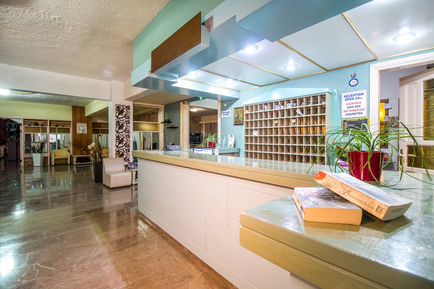 Achousa-Hotel--Lobby-31