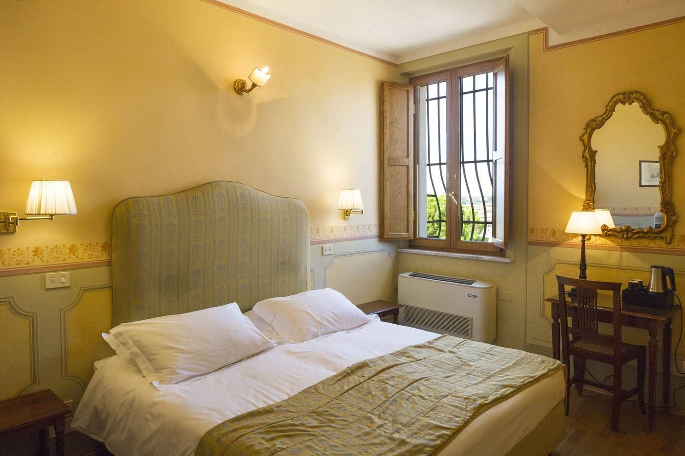 Pensione-Palazzo-Ravizza-Room-16