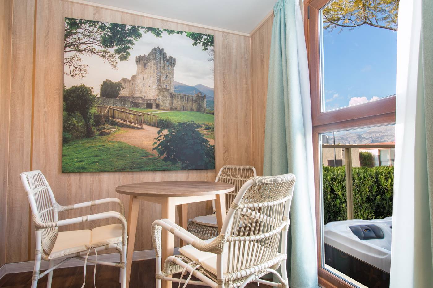 Magic-Robin-Hood-Room-85