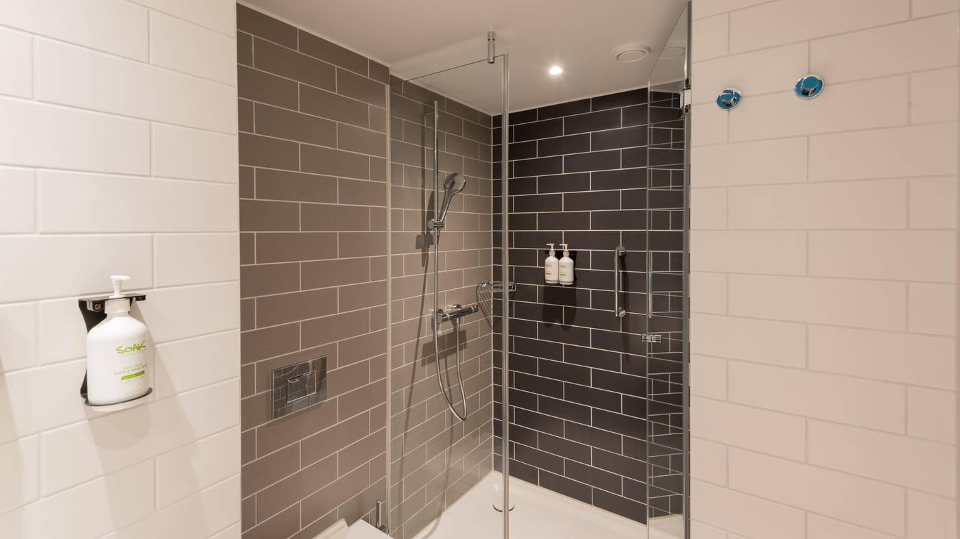 Holiday-Inn-Express-and-Suites-Potsdam-Room-43