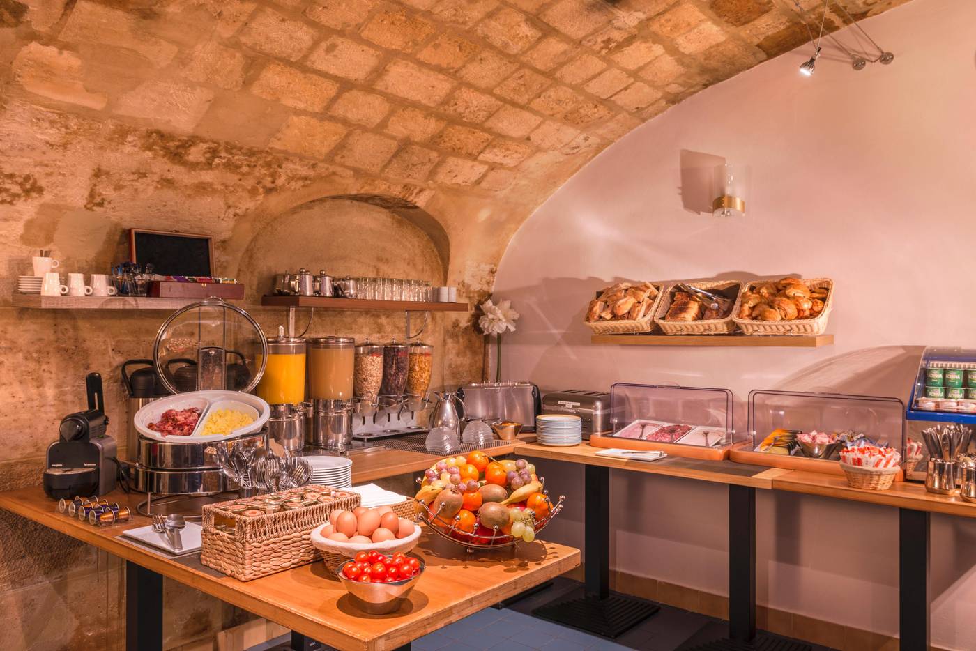 Volney-Opera-Restaurant-22