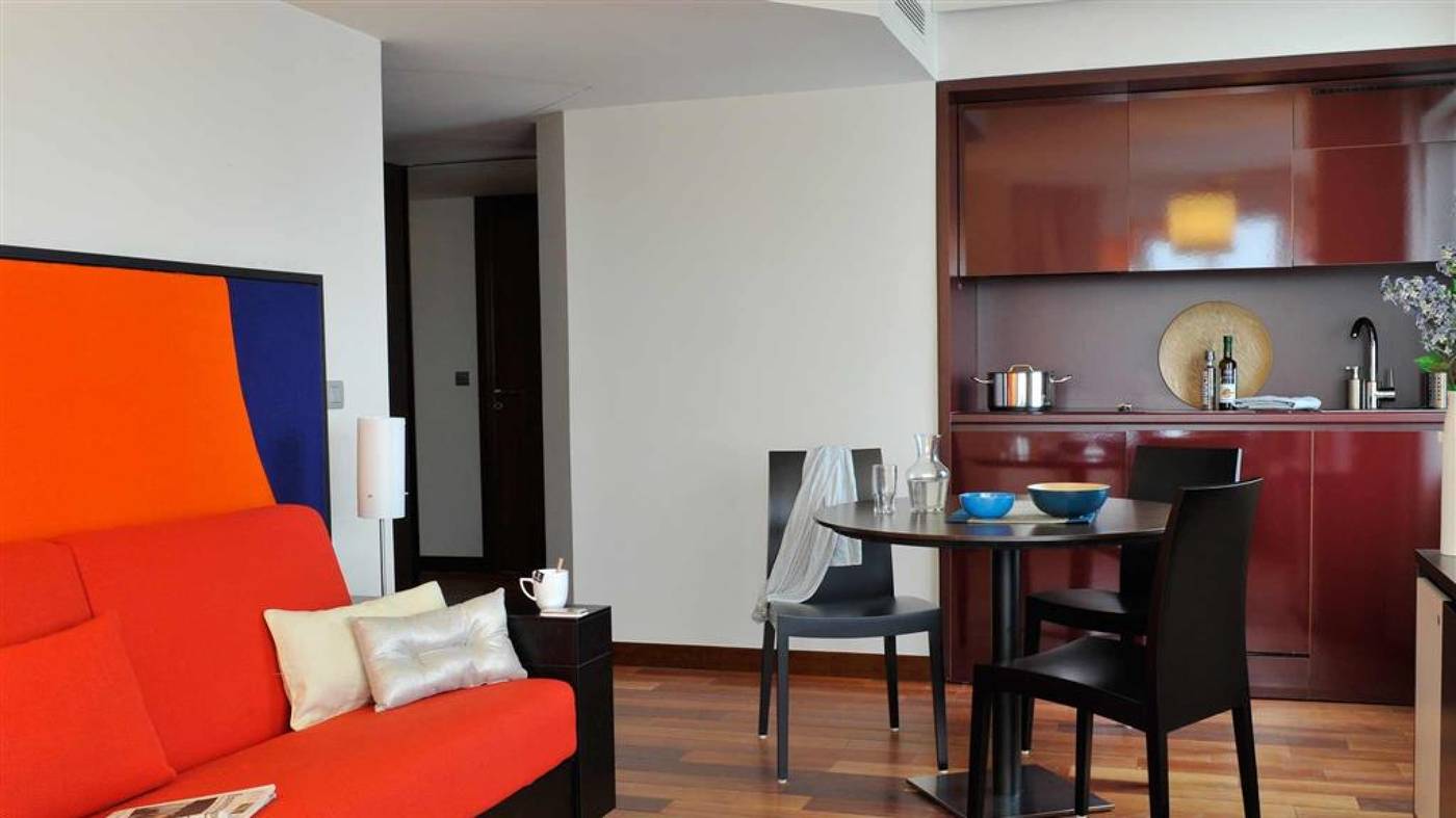 Adagio-Paris-Tour-Eiffel-Room-48