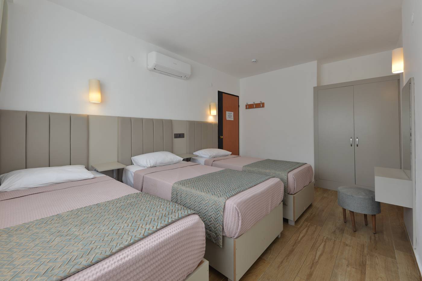 Golden-Orange-Apart-Hotel-Room-19