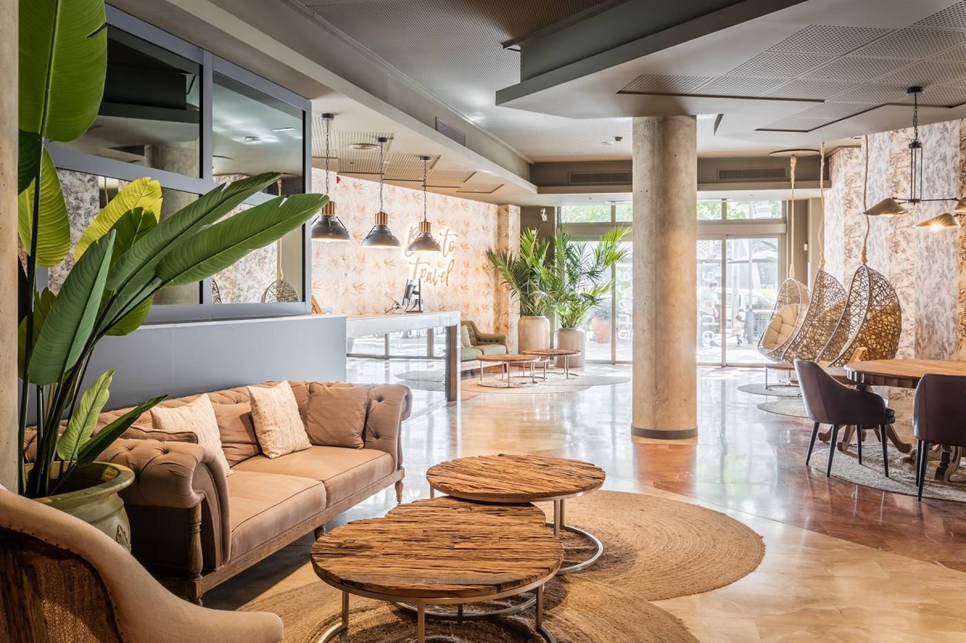 Express-Tarragona-Lobby-25