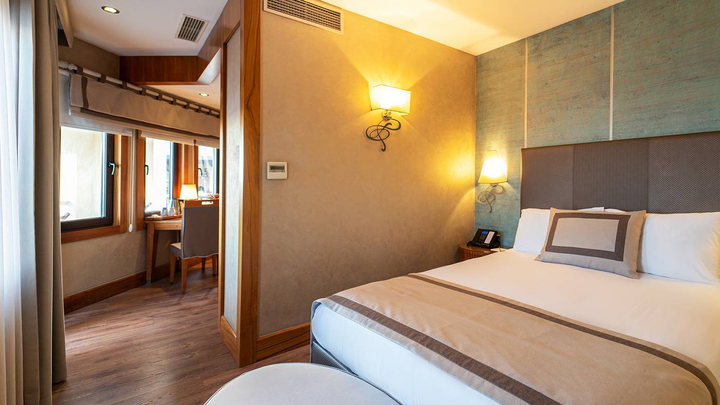 Biz-Cevahir-Hotel-Sultanahmet-Room-22