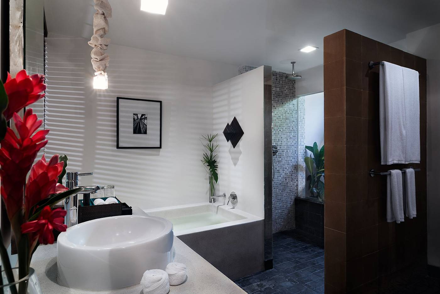 Manathai-Surin-Phuket-Room-33