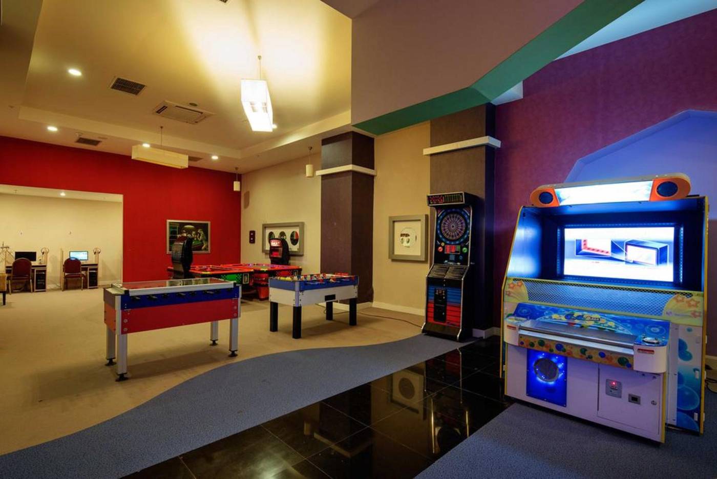 Crystal-Admiral-Resort-Sports-and-Entertainment-50