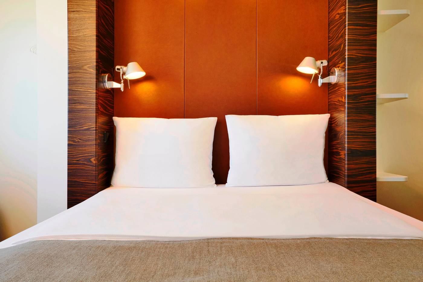 B-B-Hotel-Koln-West-Room-25