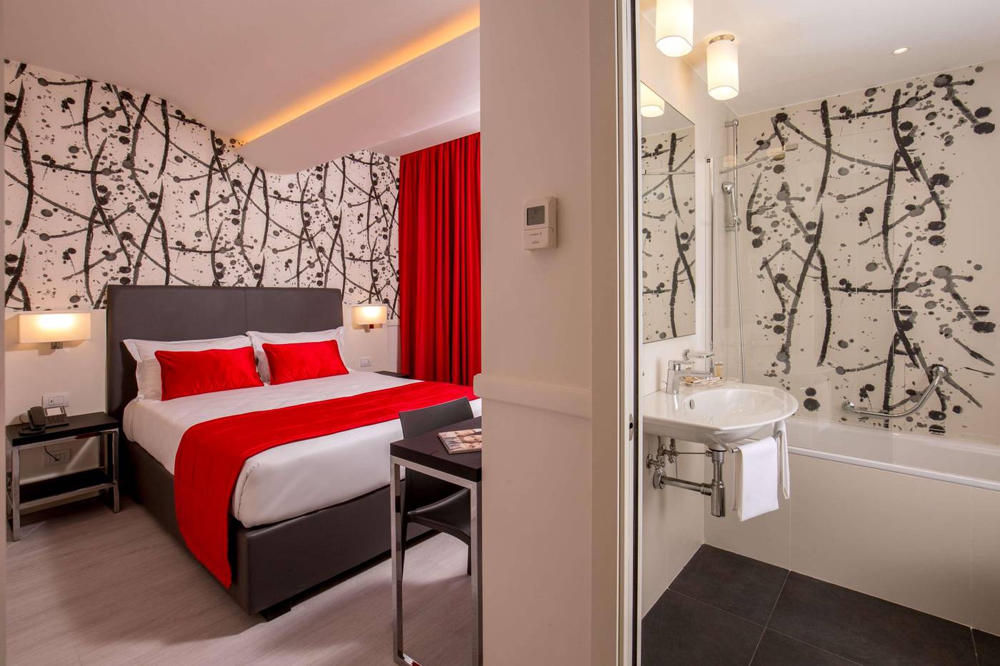 American-Palace-Eur-Room-17