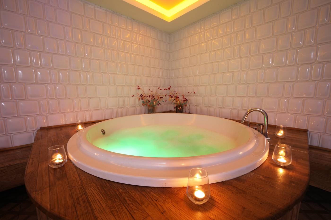 Legacy-Ottoman-Hotel-Sports-and-Entertainment-60