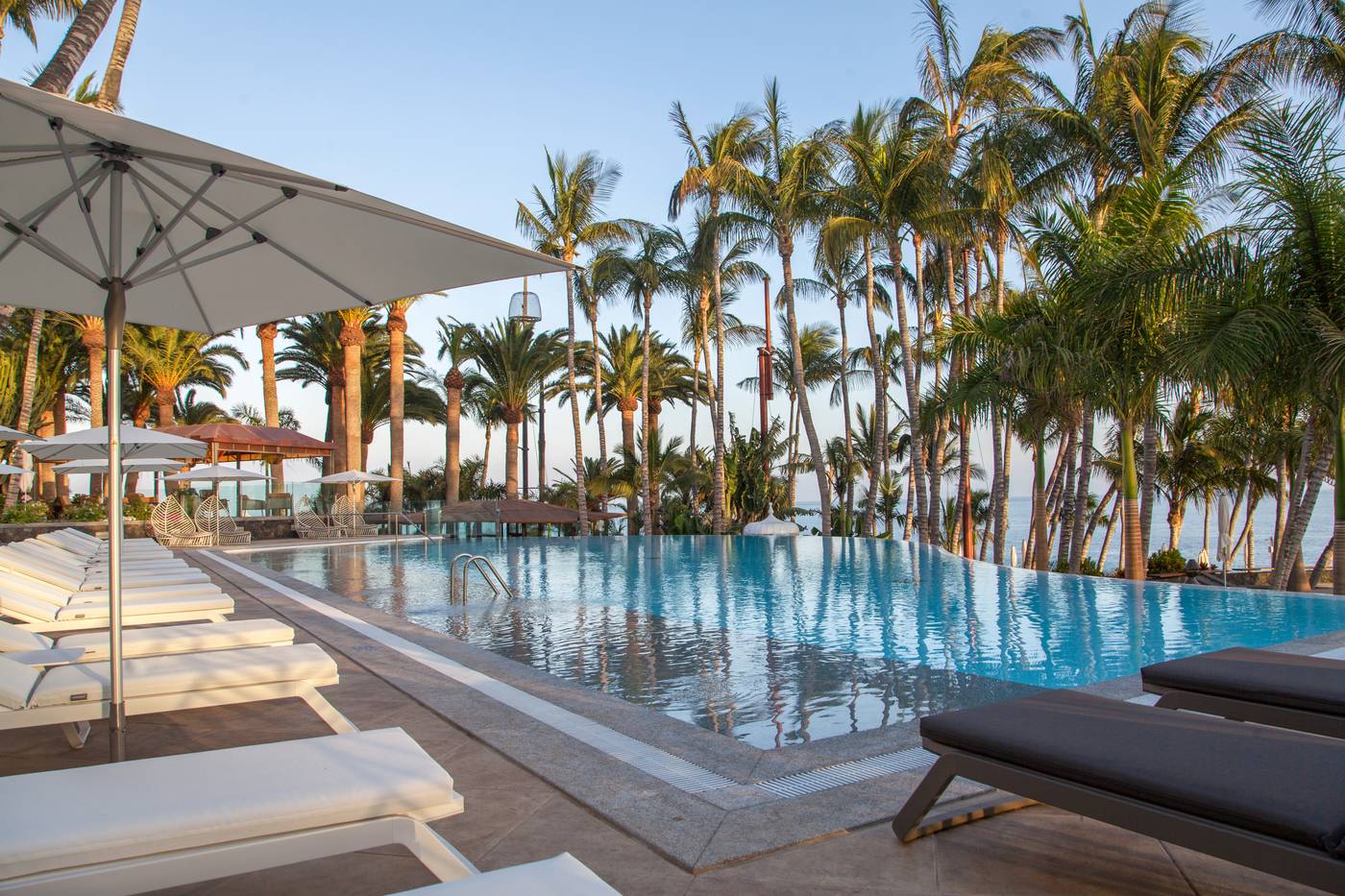 Hotel-Fariones-Pool-4