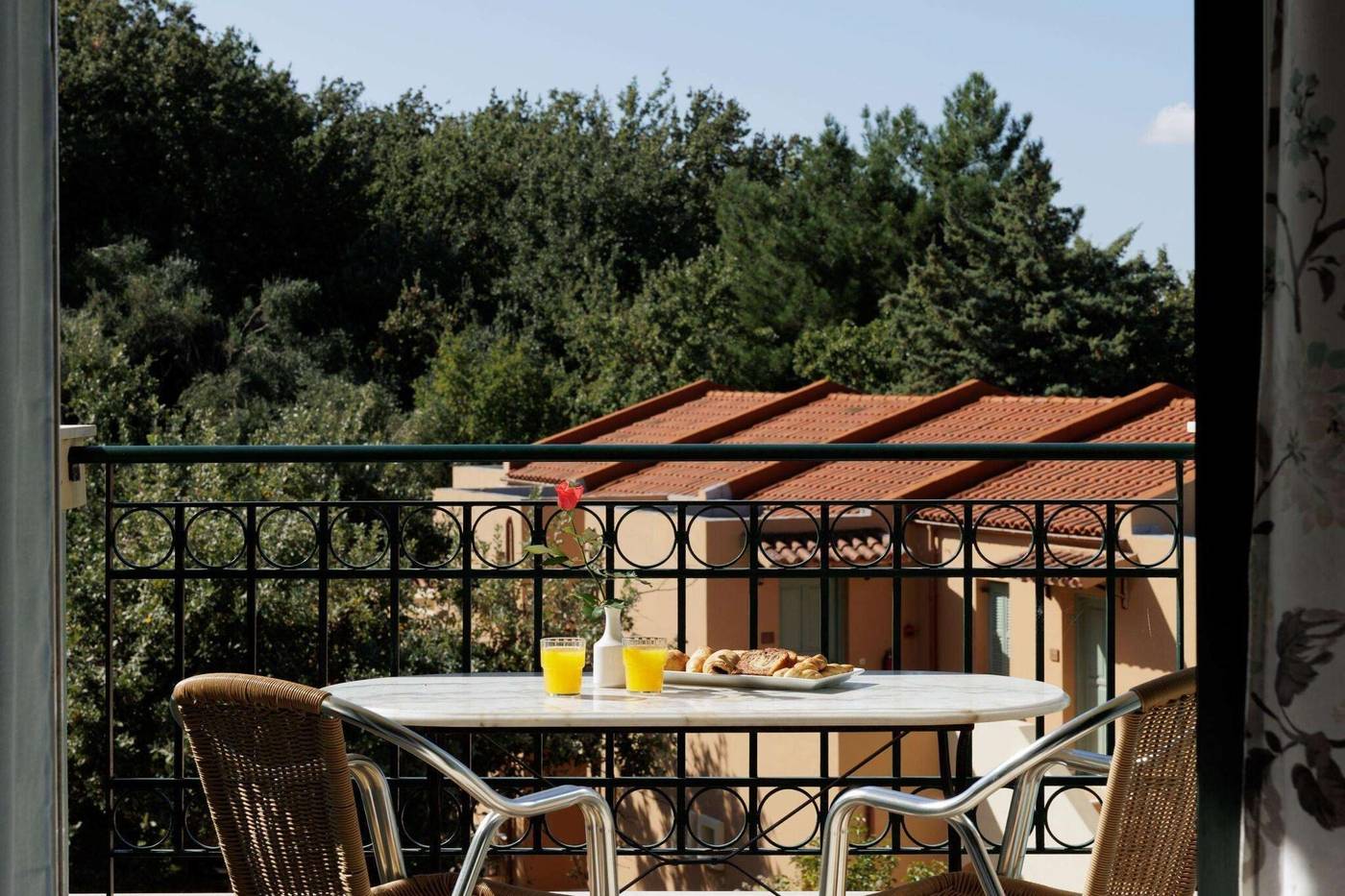 Century-Resort-Apartments-Terrace-24