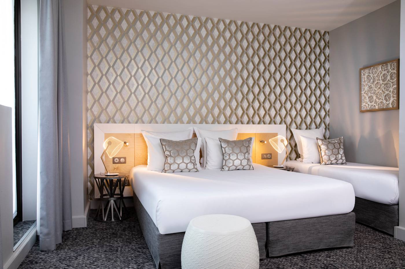 Paris-Bastille-Room-25