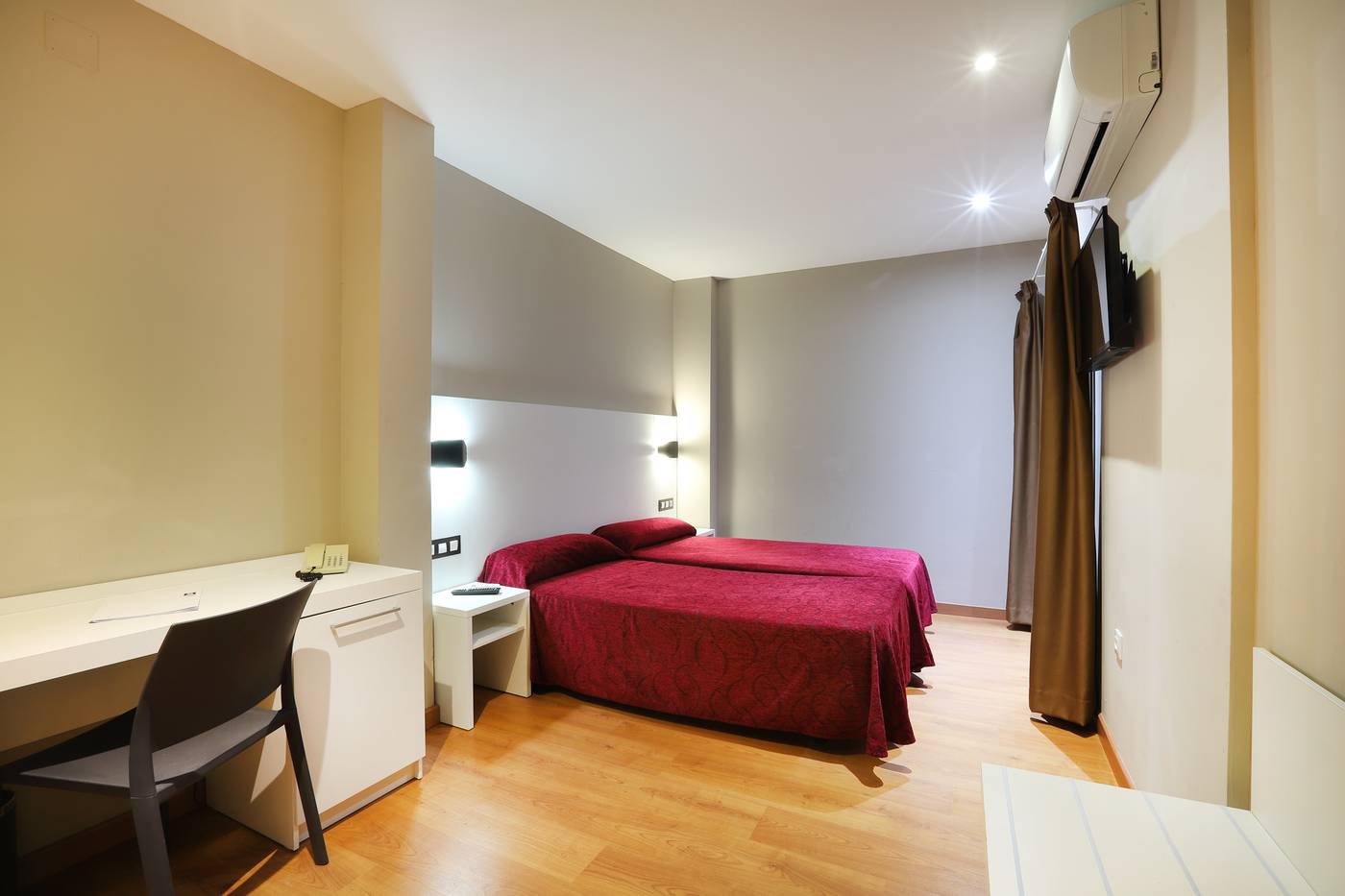 Alameda-Hotel-Room-9