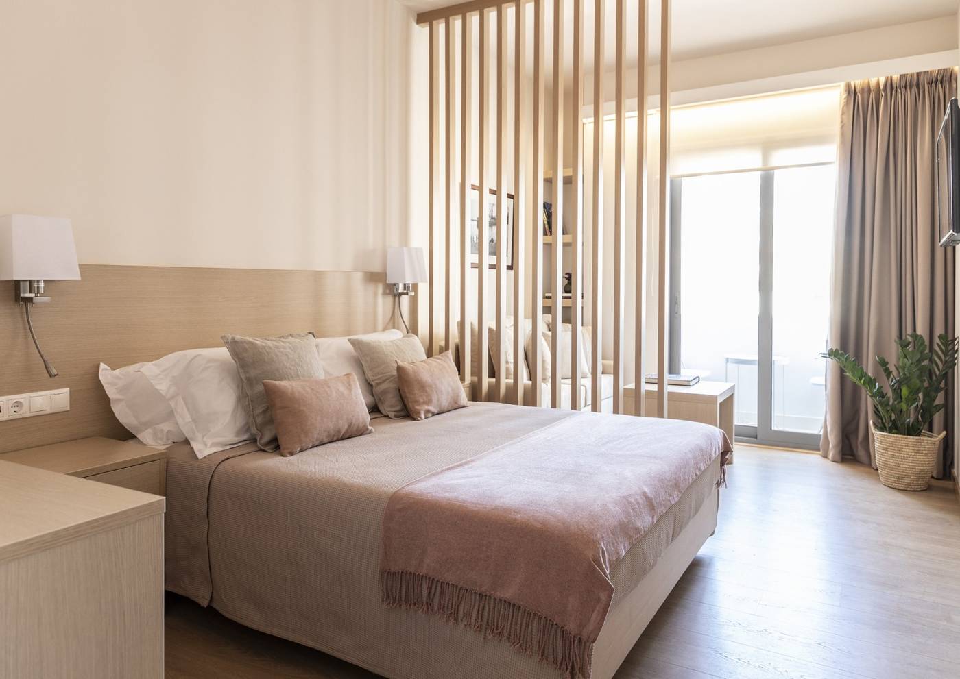 Gallery-Suites---Residences-Room-14