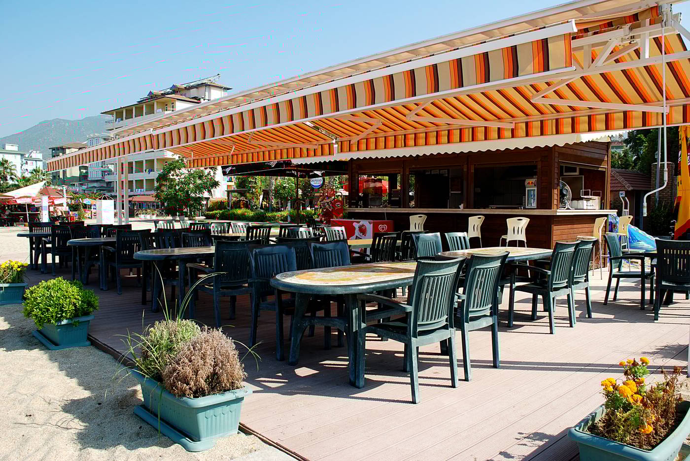 Grand-Okan-Hotel-Beach-11