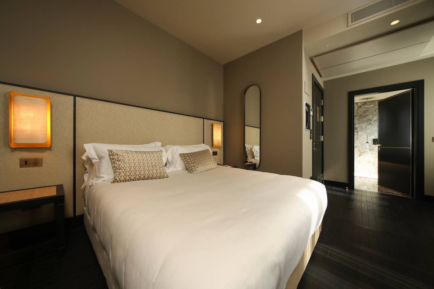 U-Visionary-Venezia-Hotel-Room-28