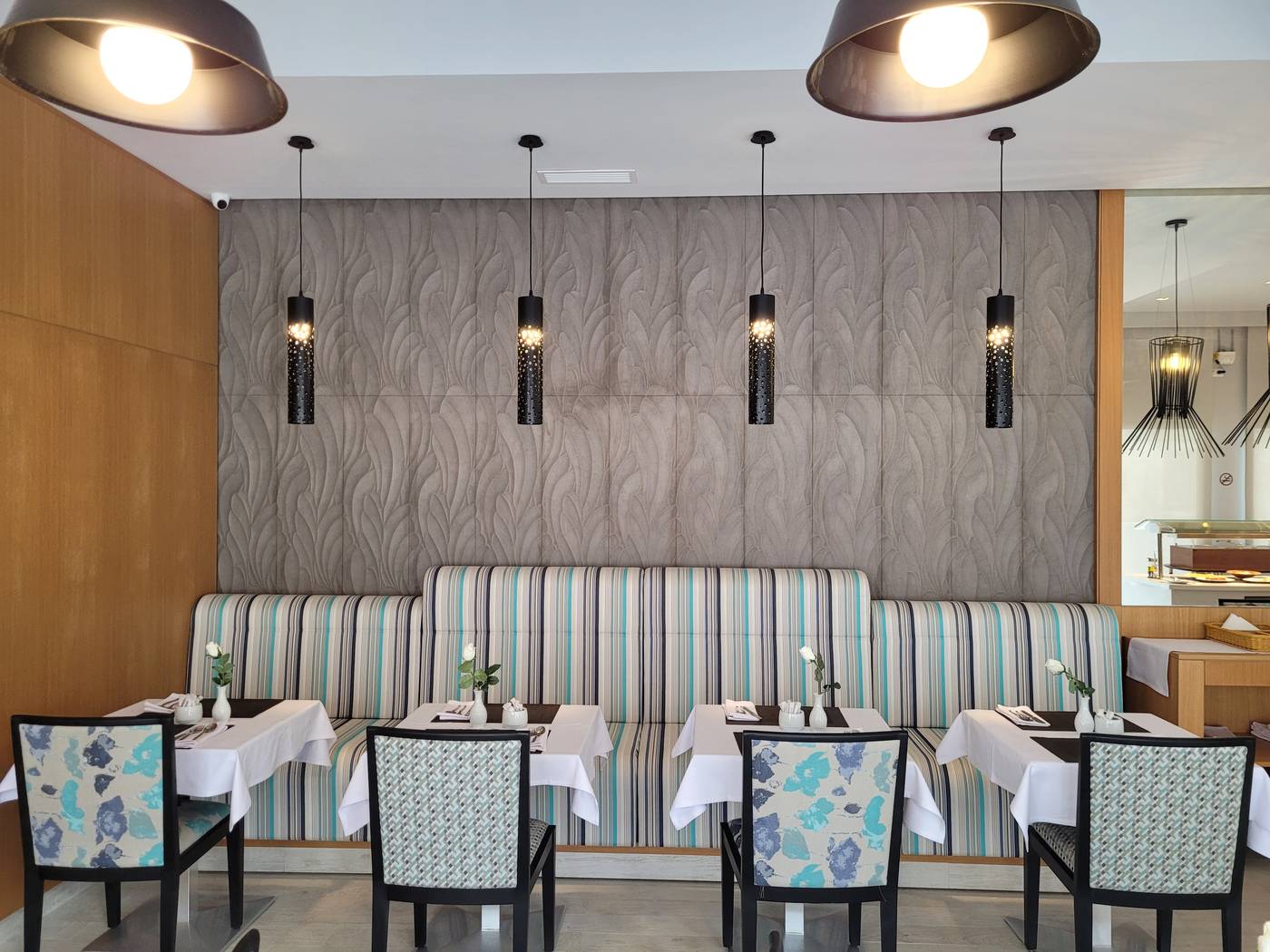 Tiba-St-Restaurant-27