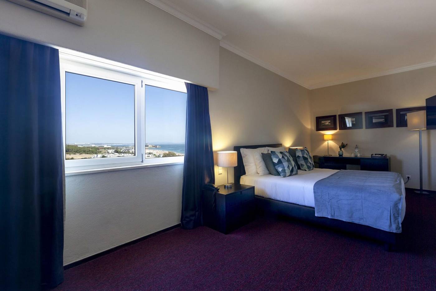 Carcavelos-Beach-Hotel-Room-17