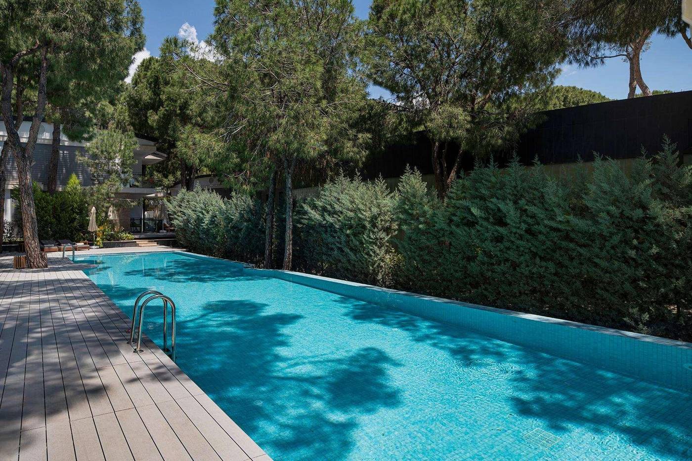 Voyage-Belek-Golf---Spa-Pool-15