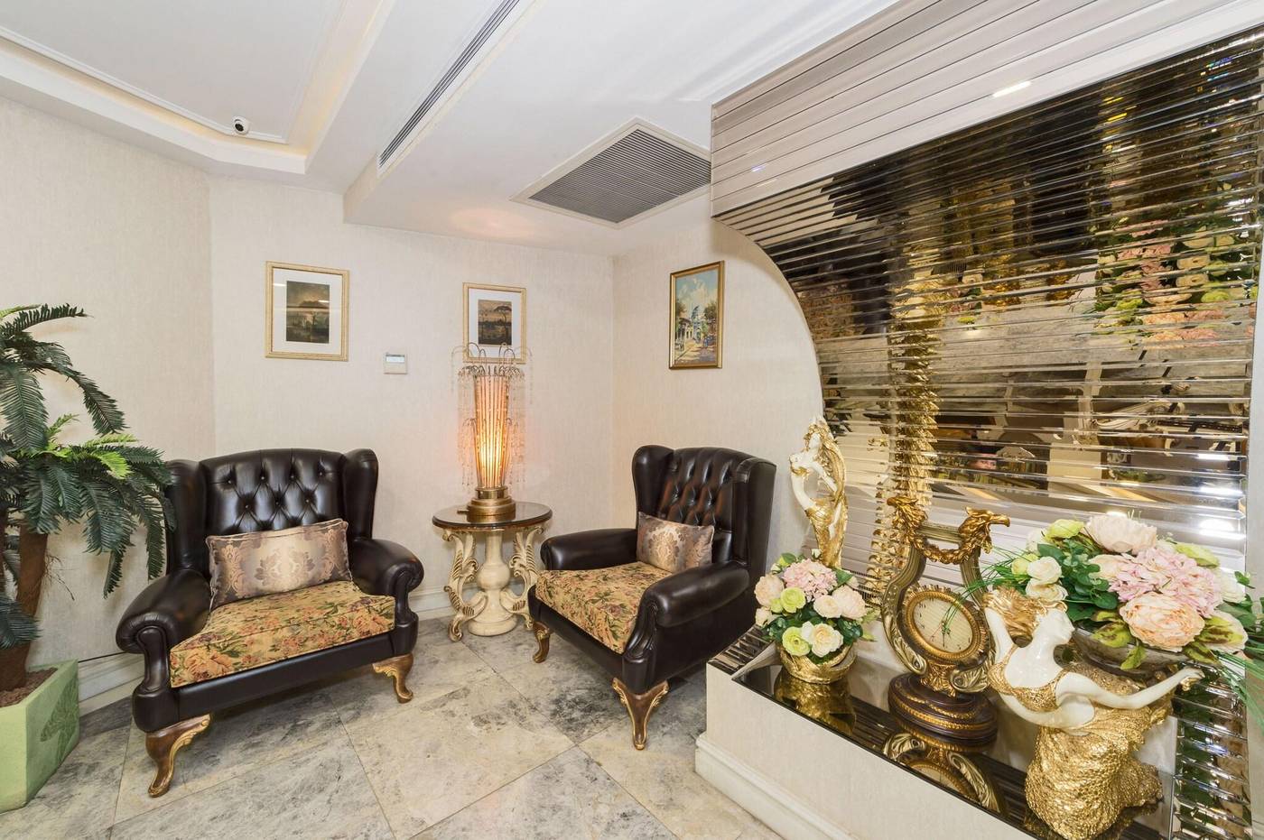 Darkmen-Hotel-Lobby-17