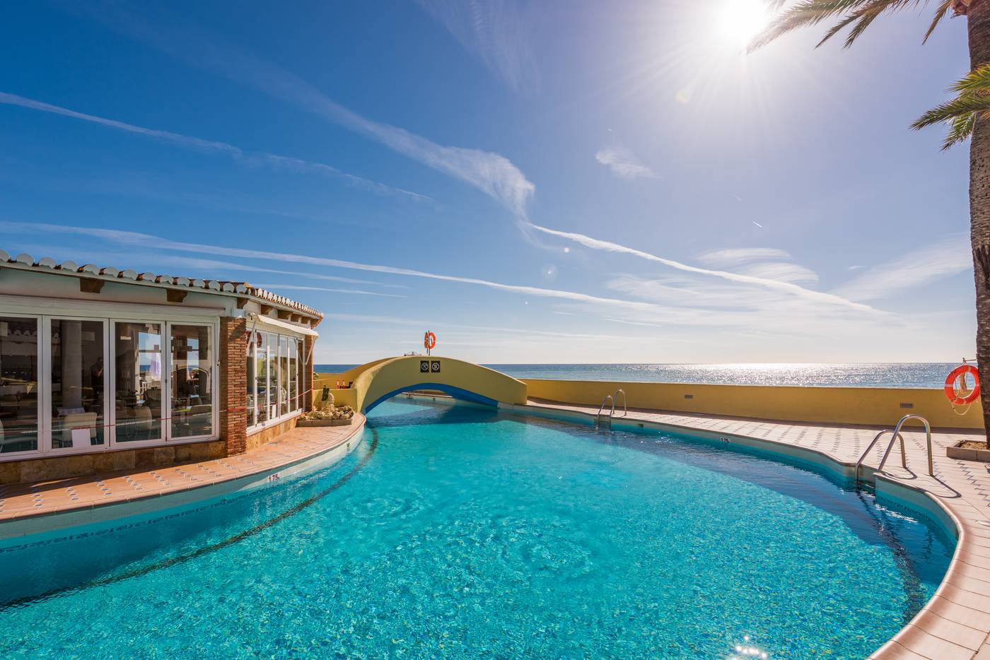 Macdonald-Dona-Lola-Pool-4