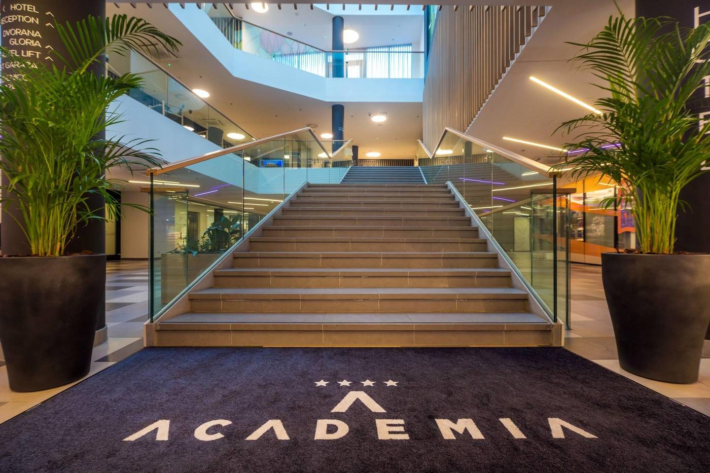 Academia-Croatia-Zagreb-Lobby-10