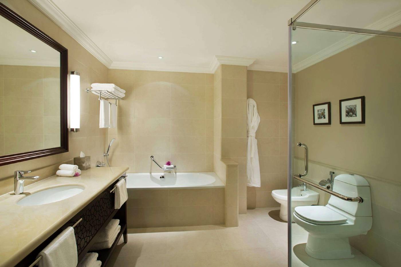 Hilton-Al-Hamra-Beach---Golf-Resort-Room-44