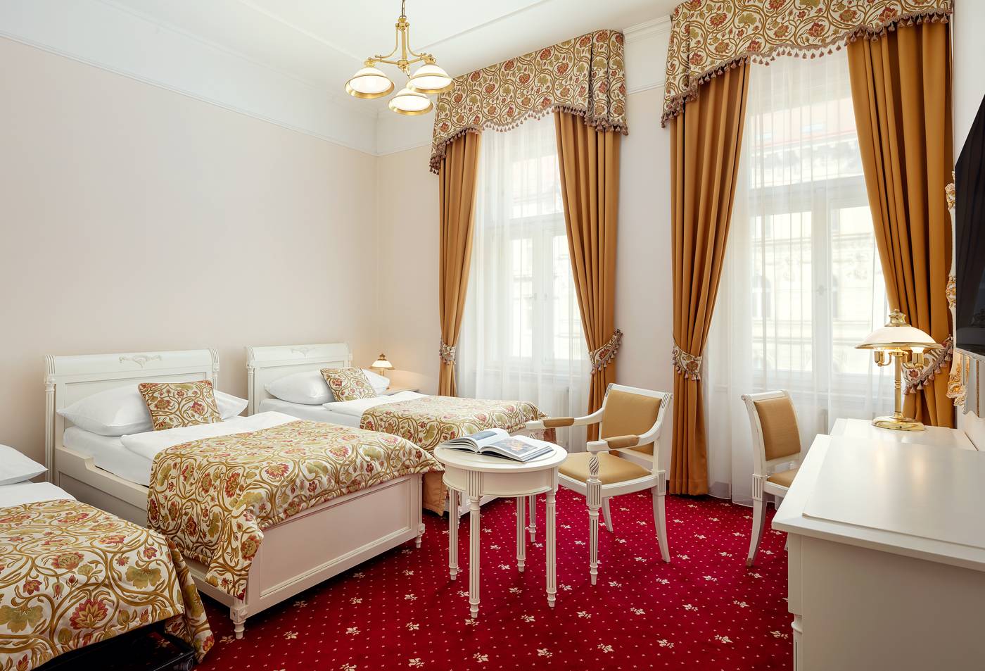 Alqush-Hotel-Downtown-Room-4