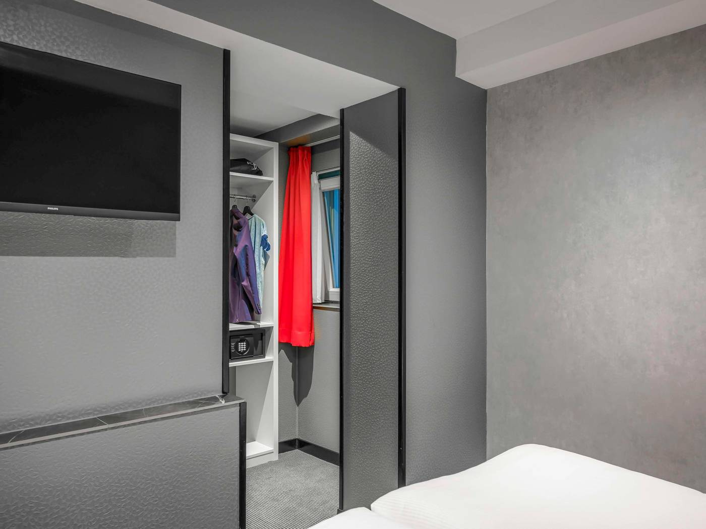 ibis-Styles-Amsterdam-Amstel-Room-51