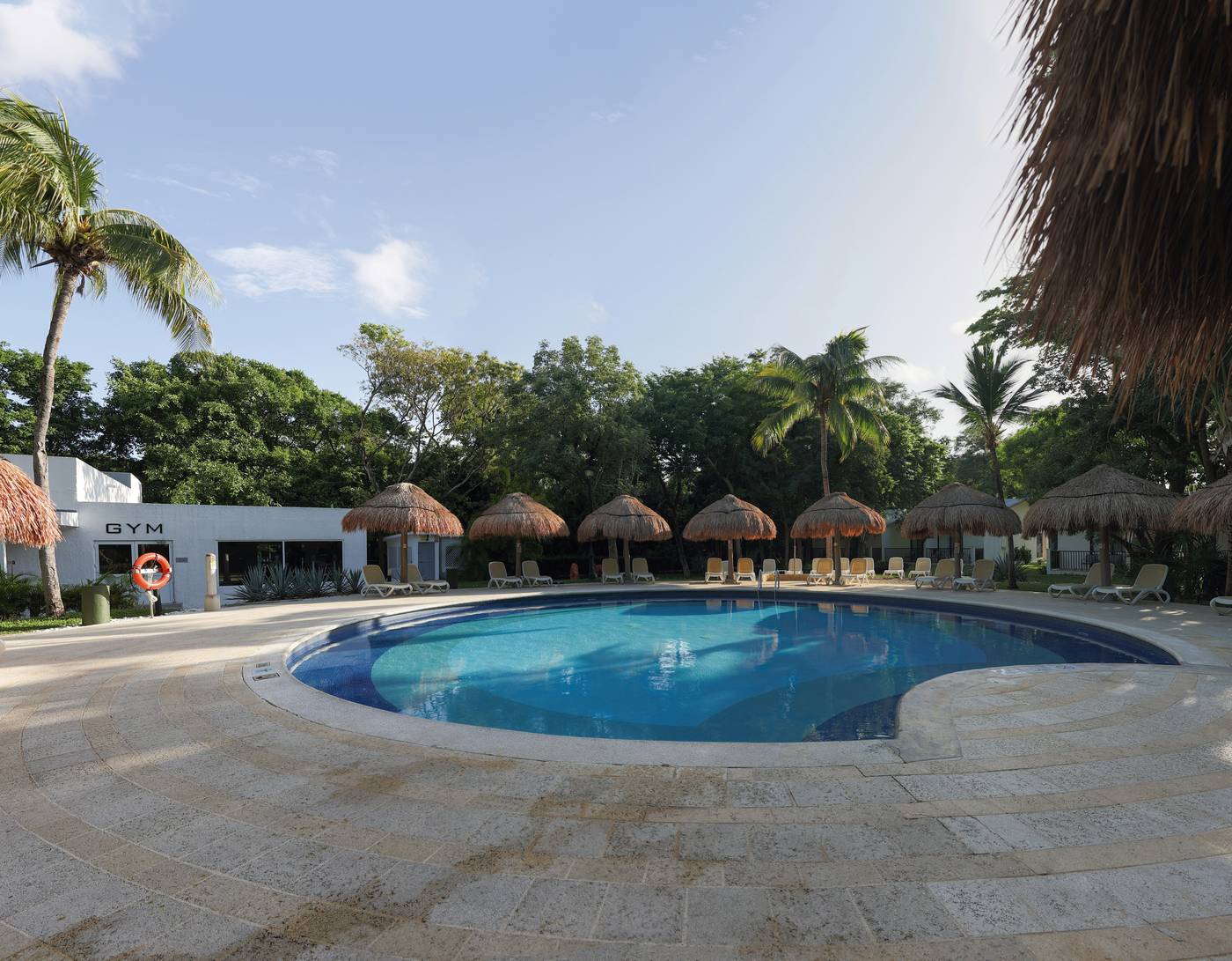 Riu-Lupita-All-Inclusive-Pool-4