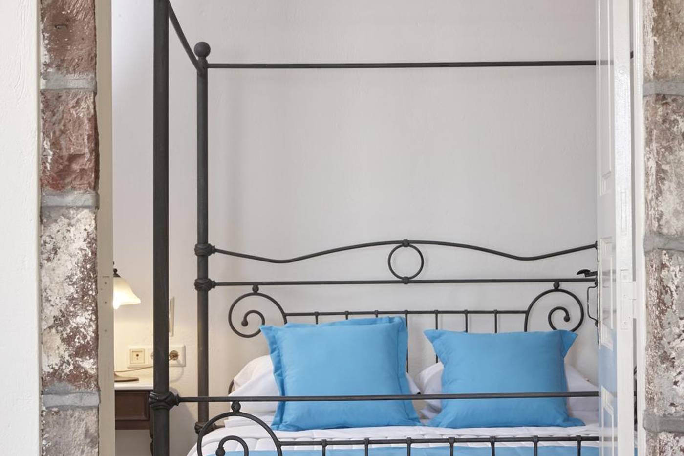 Terra-Blue-Santorini-Room-24