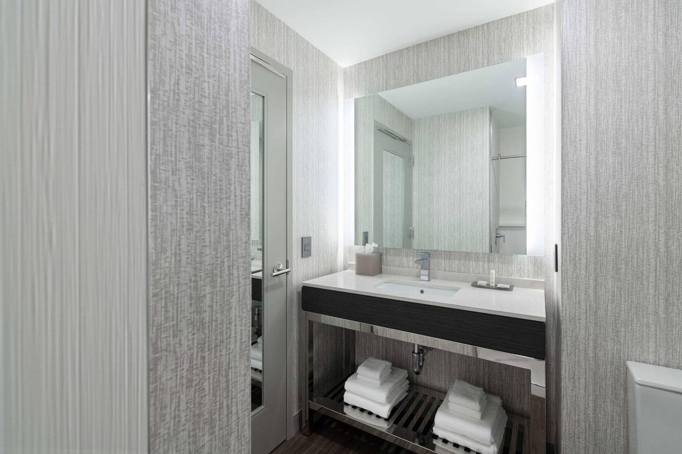 TownePlace-Suites-by-Marriott-Boston-Medford-Room-33