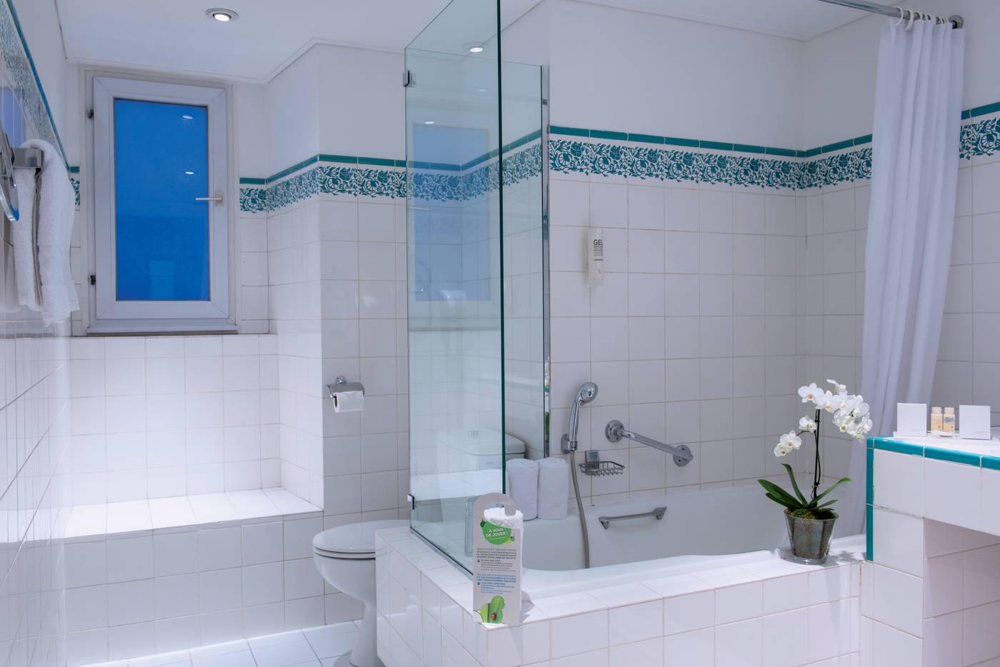 Hotel-Provinces-Opera-Vacances-Bleues-Room-20