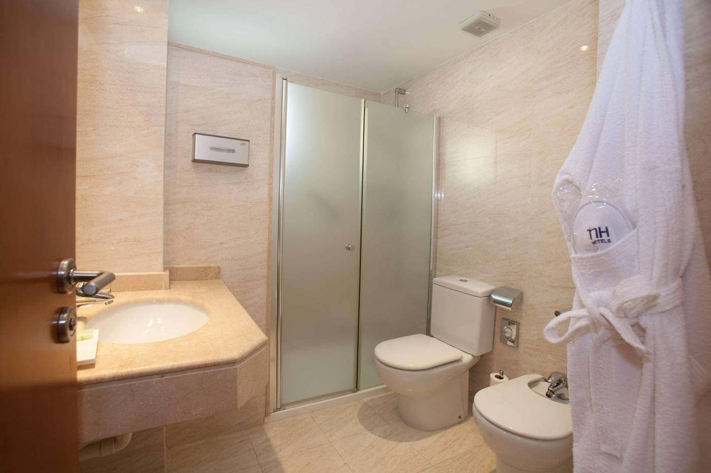 NH-San-Pedro-de-Alcantara-Room-7