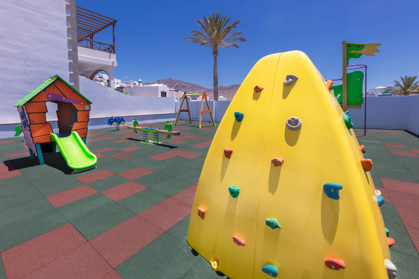 Hotel-LIVVO-Mirador-Papagayo-Sports-and-Entertainment-68