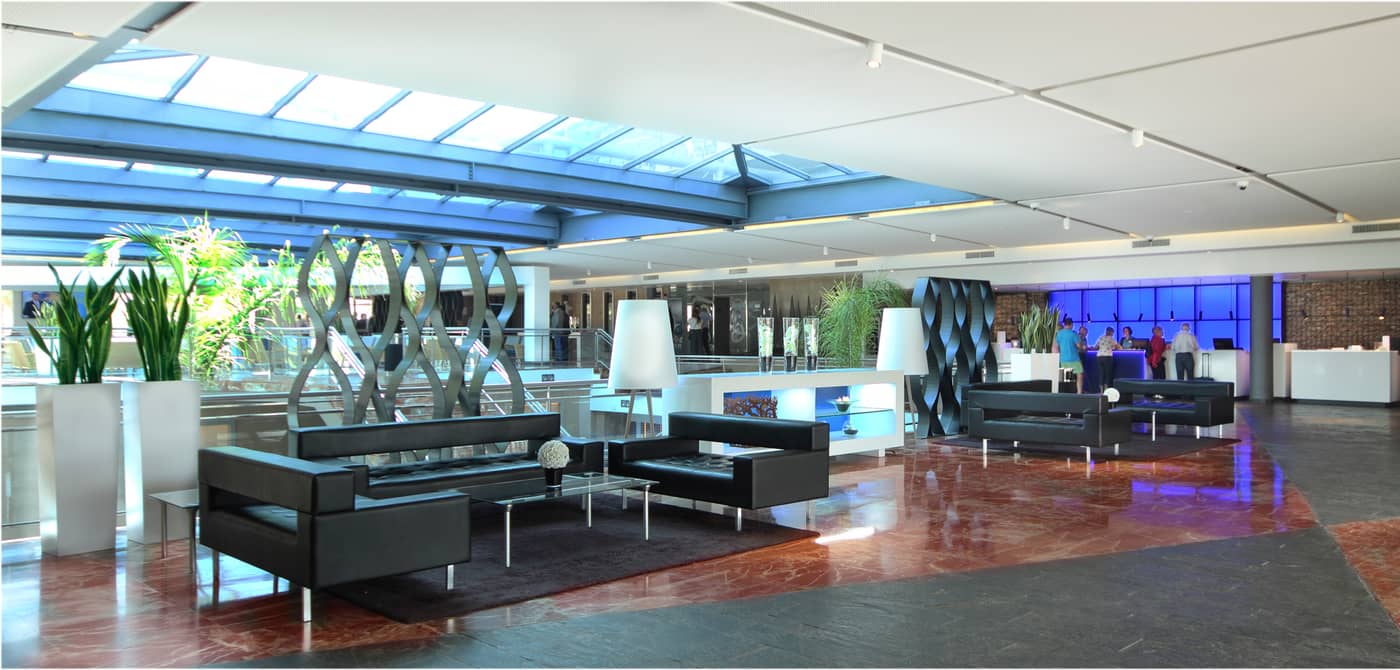 Aqua-Hotel-Onabrava---Spa--Lobby-29