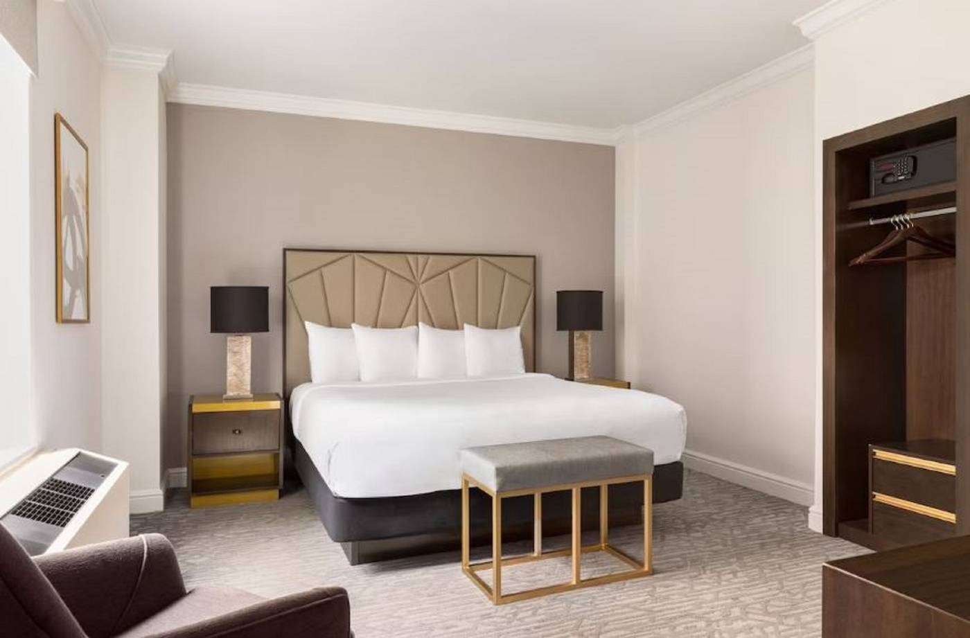 Martinique-New-York-on-Broadway--Curio-By-Hilton-Room-19