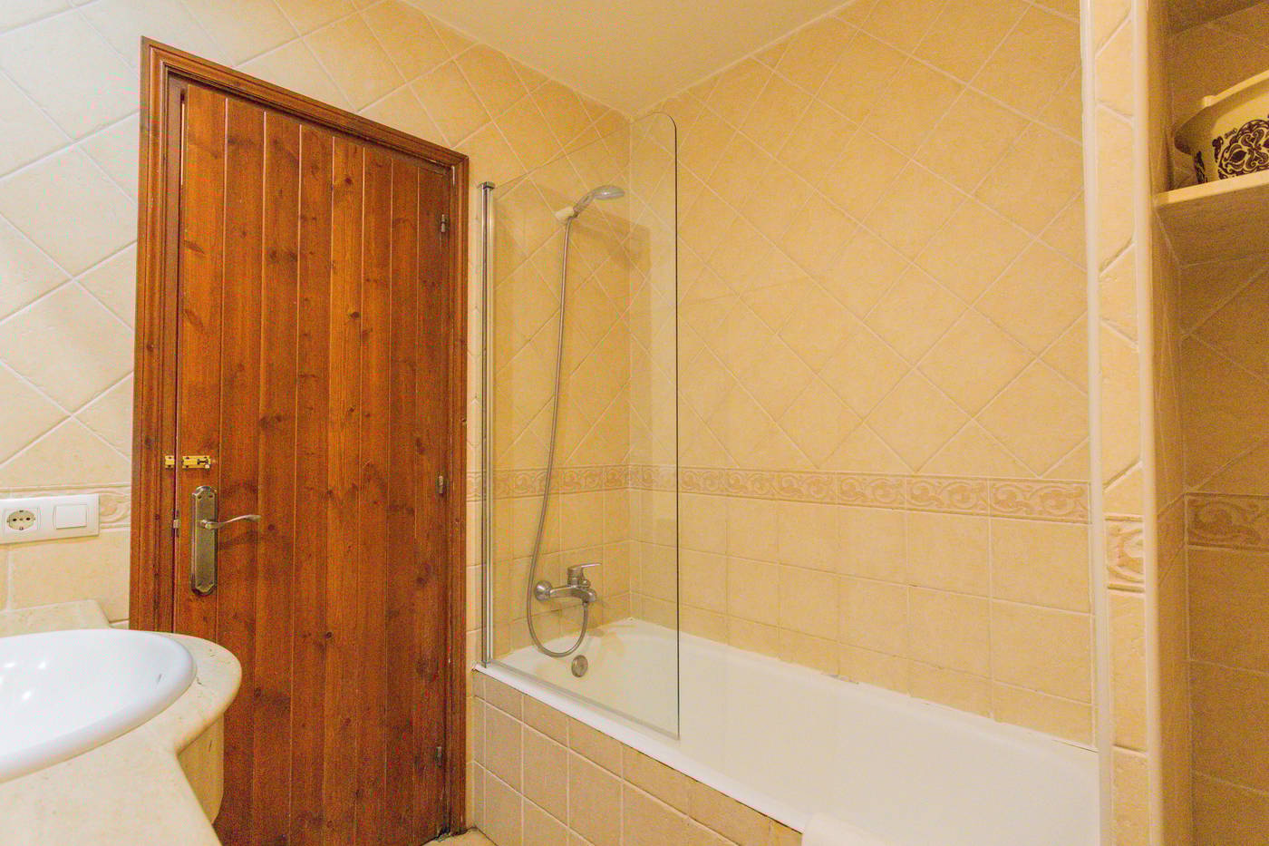 Son-Bou-Gardens-Room-73