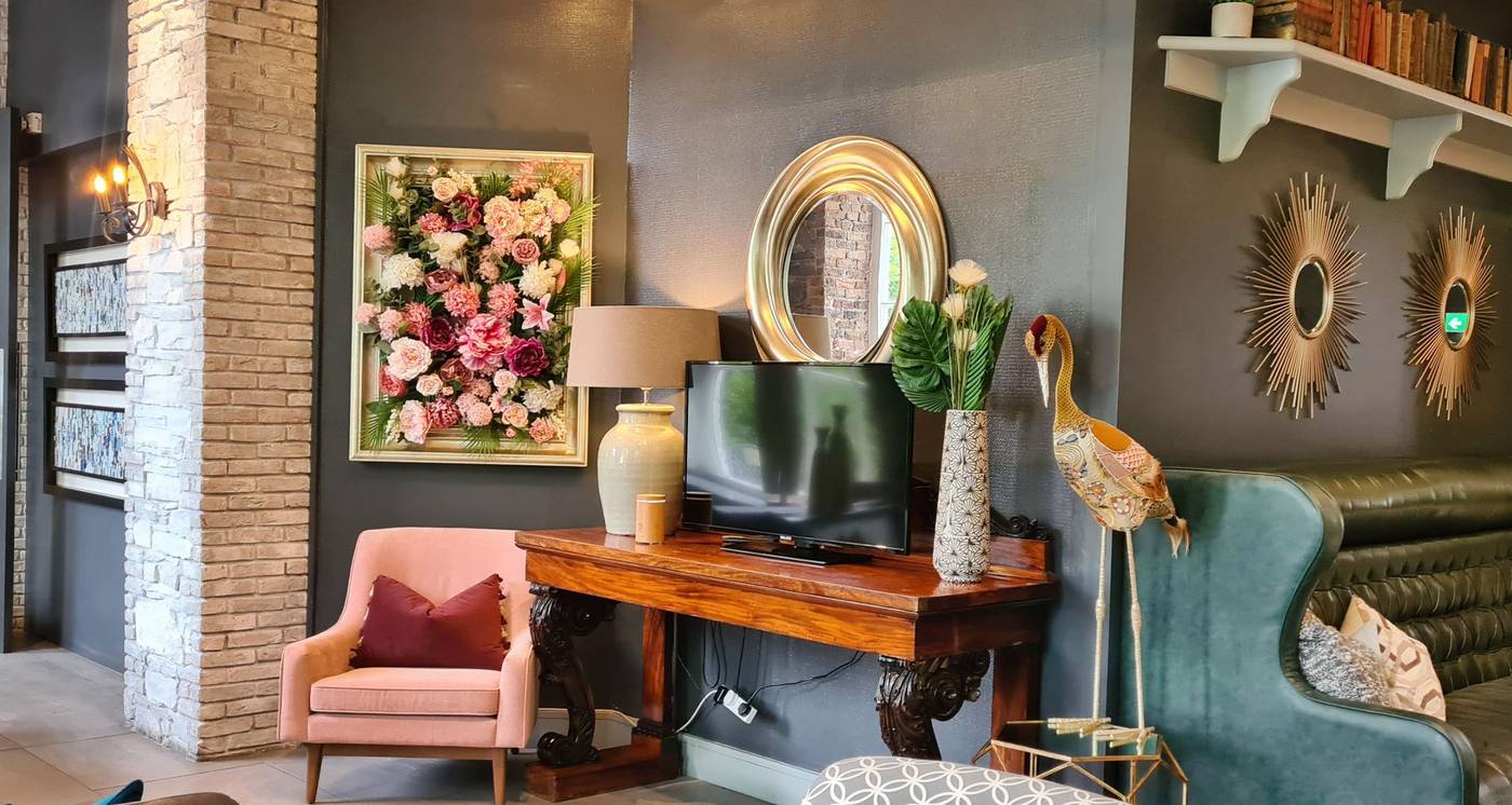 Blarney Woollen Mills Hotel, BW Signature Collecti - Ireland - Cork - Lobby - 9