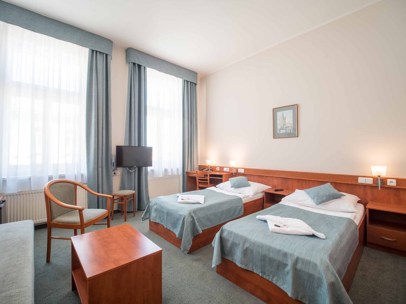 Alton-Prague-General-view-3