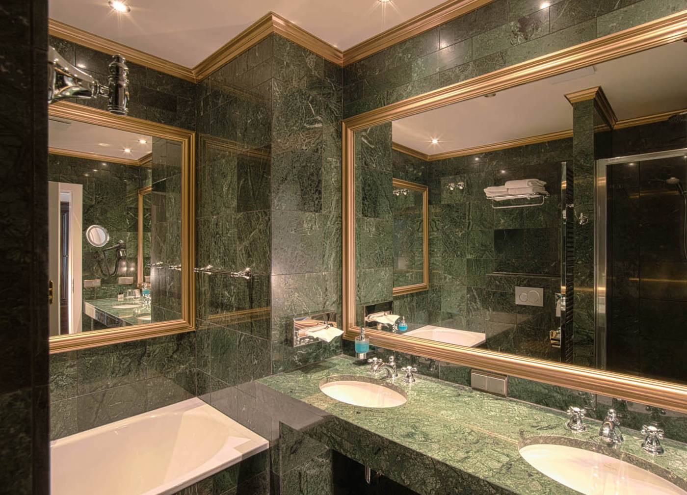 Myer-s-Berlin-Room-27