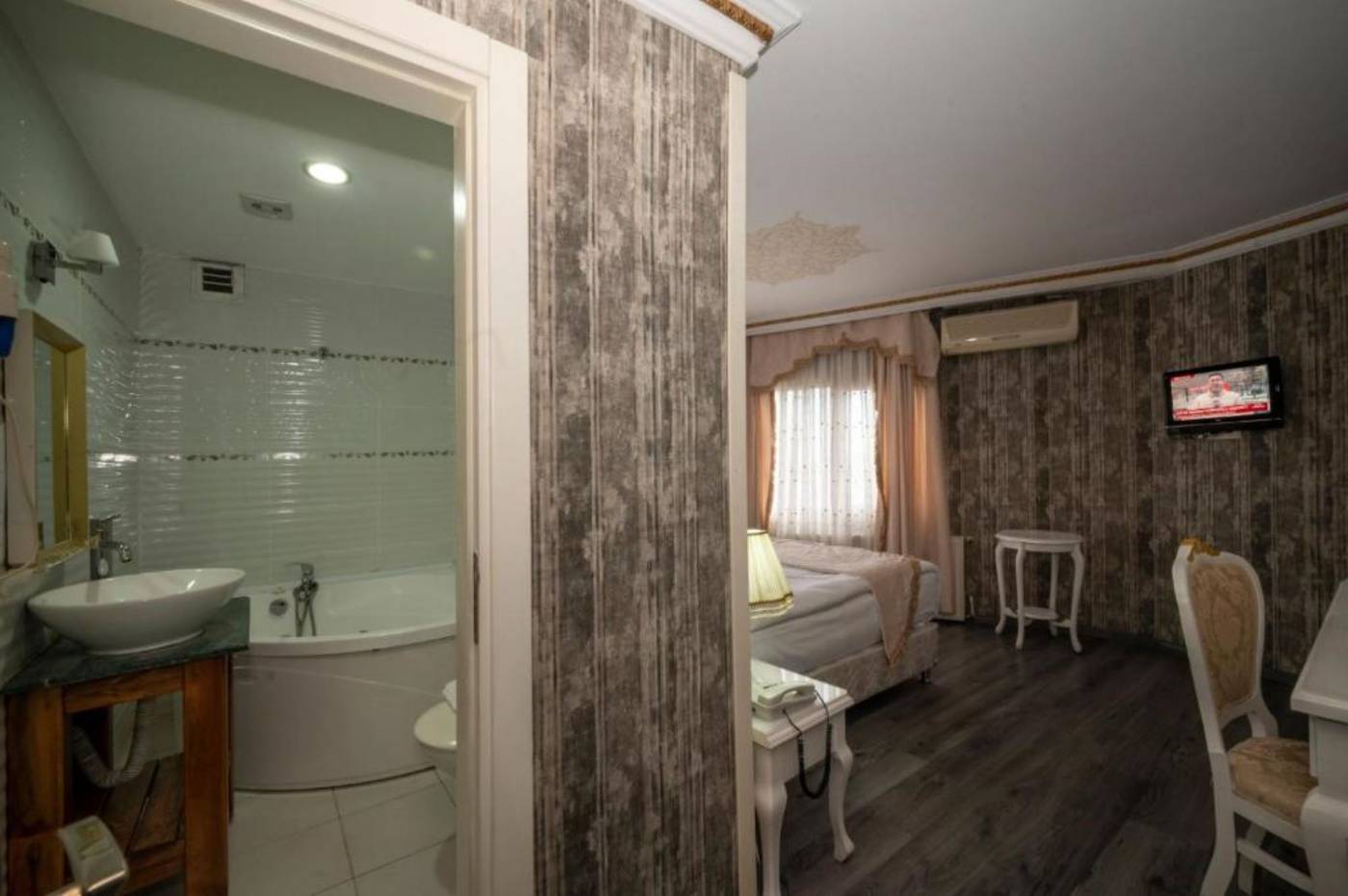 Kupeli-Palace-Room-30