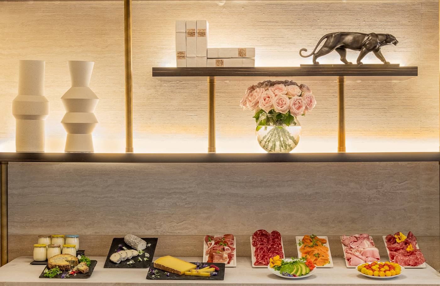 Hotel-Elysia-By-Inwood-Hotels-Restaurant-64